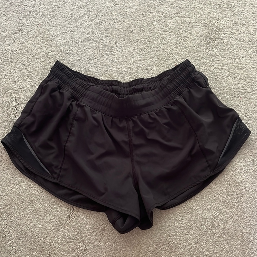 Lululemon hotty hot lined shorts